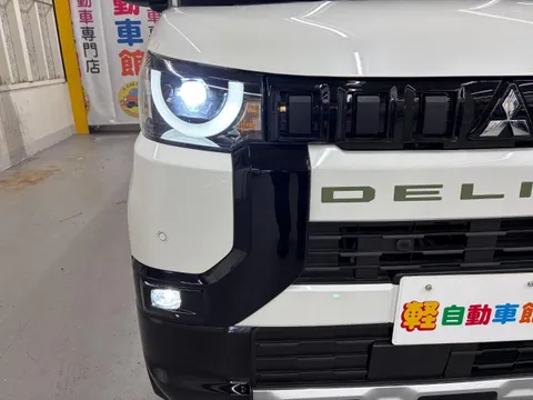 Mitsubishi Delica Mini