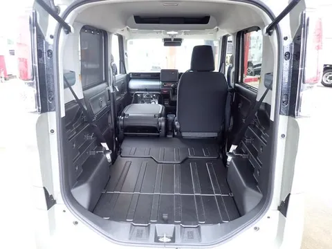 Suzuki Spacia Base