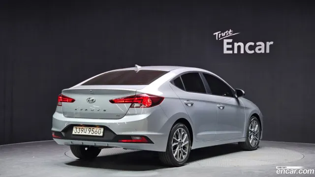 Hyundai Elantra (Avante)