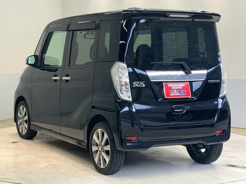 Mitsubishi eK Space Custom