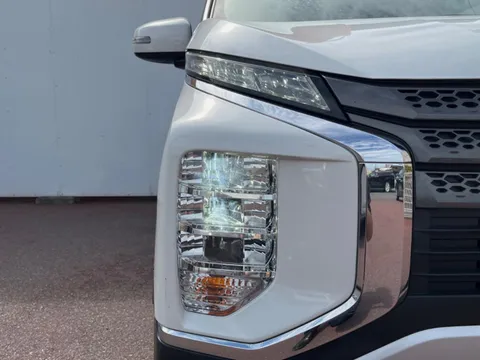 Mitsubishi eK X
