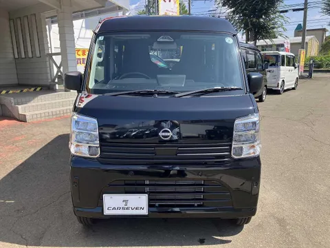 Nissan Clipper Van