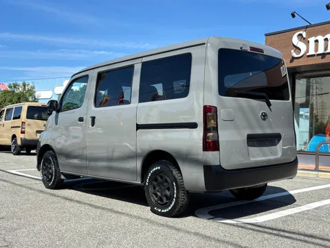 Toyota TownAce Van