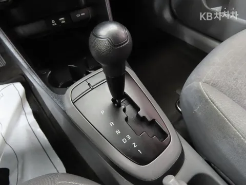 Kia Deluxe