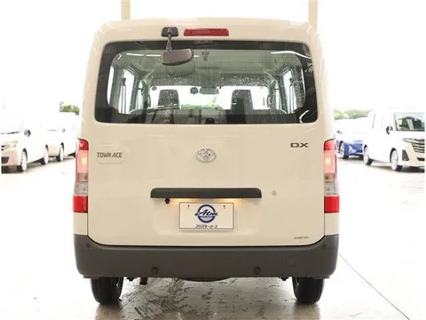 Toyota TownAce Van