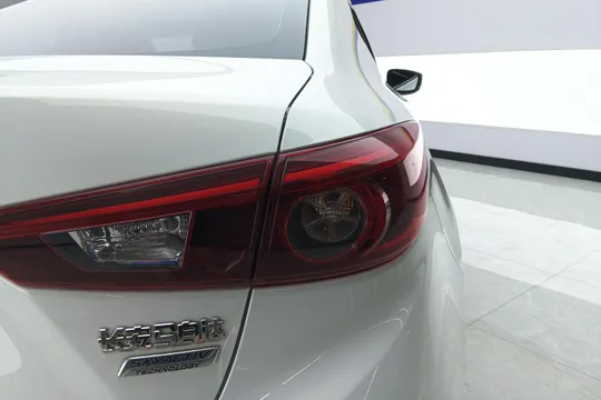 Mazda Mazda 3