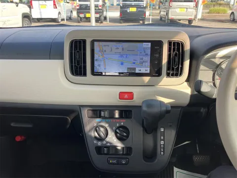 Daihatsu Mira Tocot
