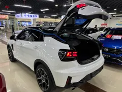 Lynk & Co 05