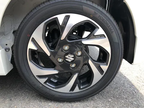 Suzuki Spacia Custom
