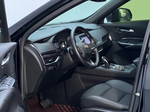 Cadillac XT4