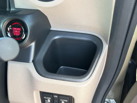 Honda N-BOX Joy