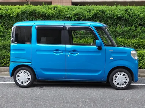 Suzuki Spacia