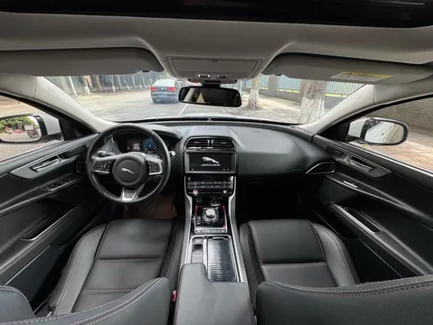 Jaguar XEL