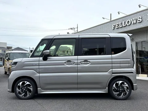 Suzuki Spacia Custom