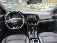 Hyundai Elantra (Avante)
