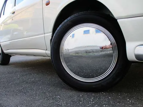 Daihatsu Mira Gino