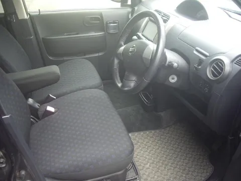 Nissan Otti