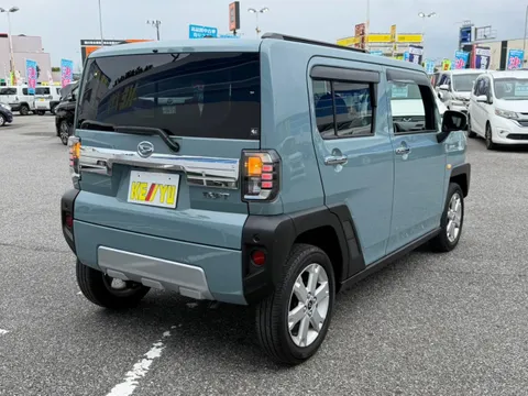 Daihatsu Taft