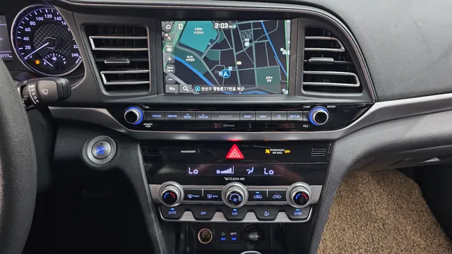 Hyundai Elantra (Avante)