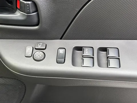Mitsubishi Minicab Van