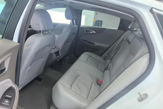 Chevrolet Malibu XL