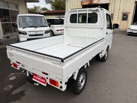 Nissan Clipper Truck