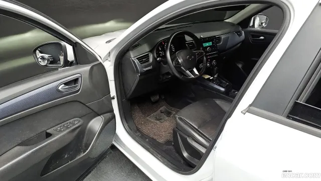 Renault XM3