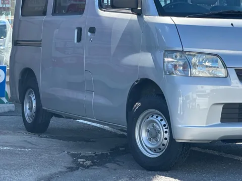 Toyota TownAce Van