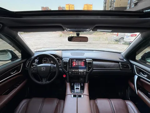 Honda UR-V