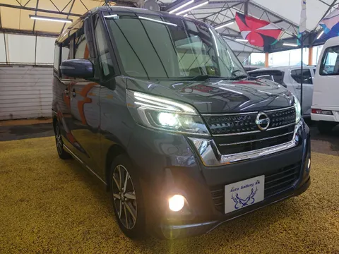 Nissan Dayz Roox