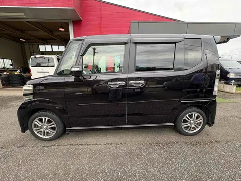 Honda N-BOX Plus Custom
