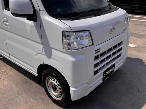Toyota Pixis Van