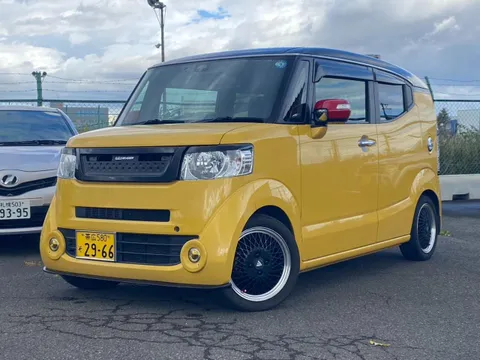 Honda N-BOX Slash