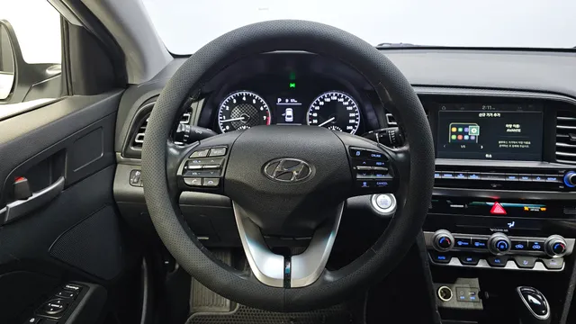 Hyundai Elantra (Avante)