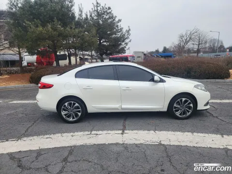 Renault SM3