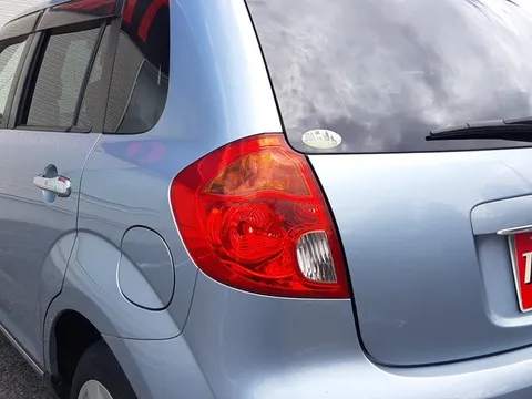 Mazda Verisa
