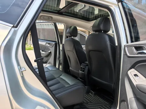 Roewe RX5