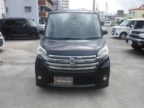 Nissan Dayz Roox