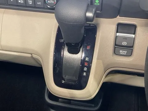 Honda N-BOX Joy