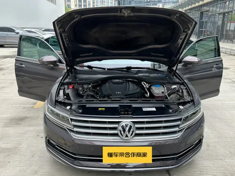 Volkswagen Phideon