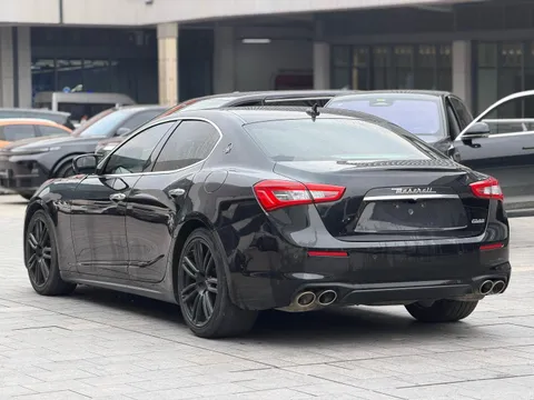 Maserati Ghibli