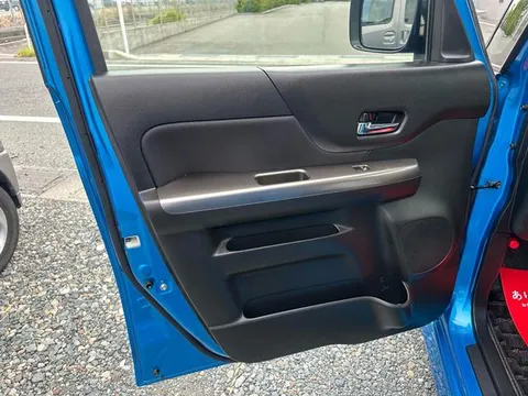 Suzuki Spacia Custom Z