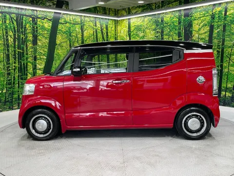 Honda N-BOX Slash