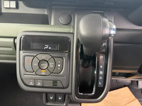 Suzuki Spacia Gear