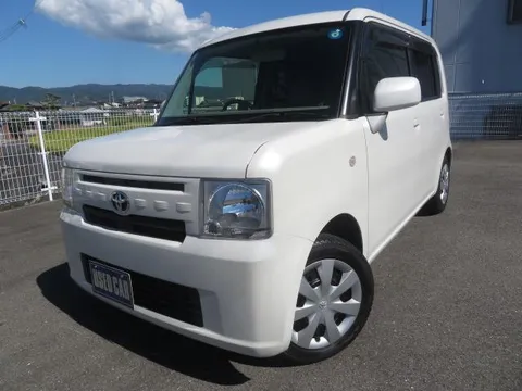 Toyota Pixis Space