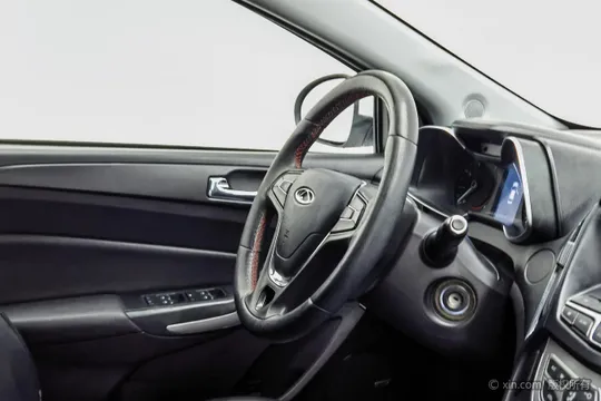 Chery Arrizo 5