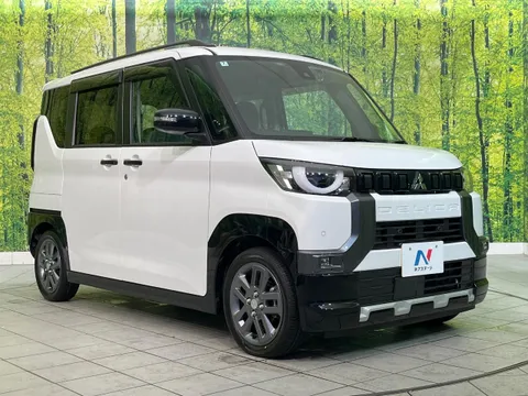 Mitsubishi Delica Mini