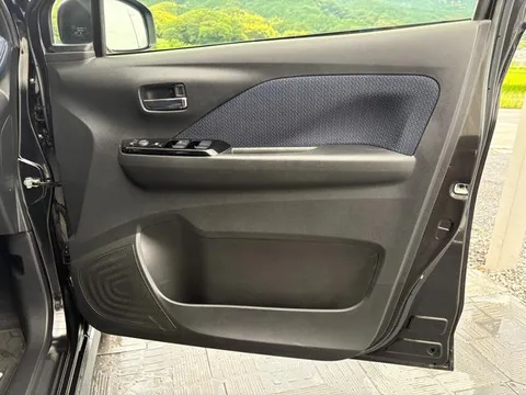 Mitsubishi eK X