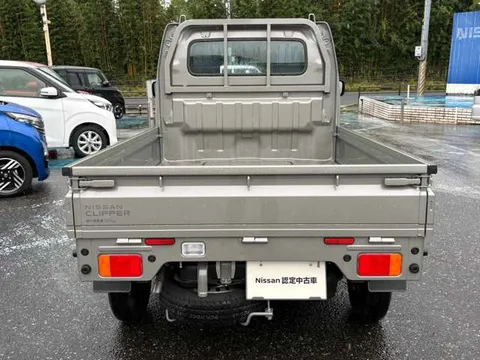 Nissan Clipper Truck