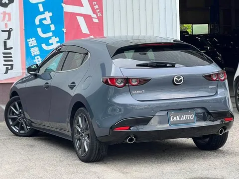 Mazda MAZDA3 Fastback